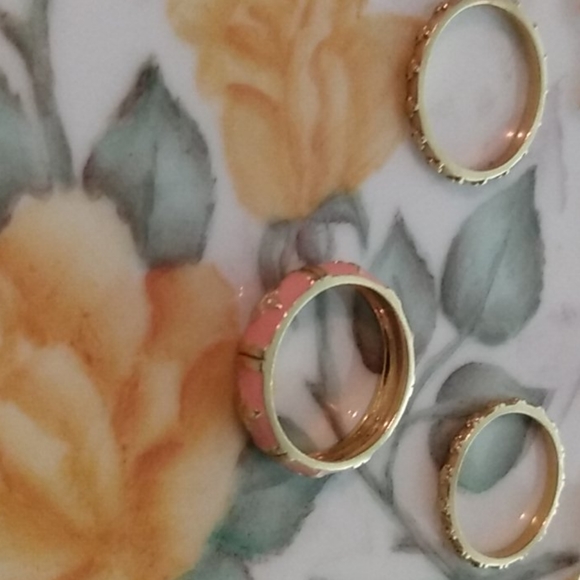 18K Fleur-de-lis Rings - Picture 7 of 15